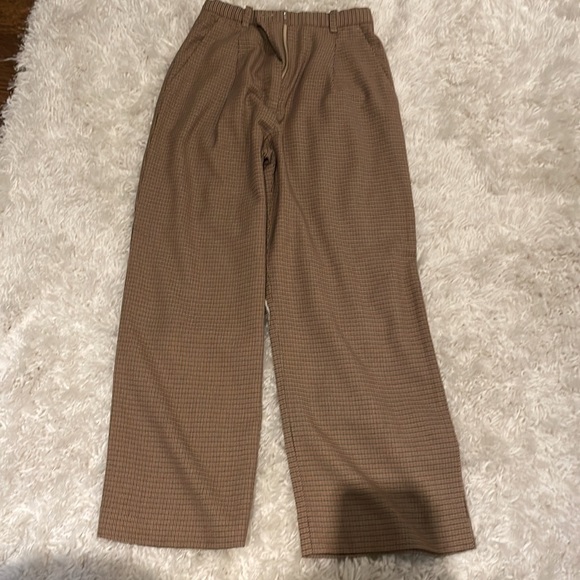 Aritzia pants - Picture 4 of 5
